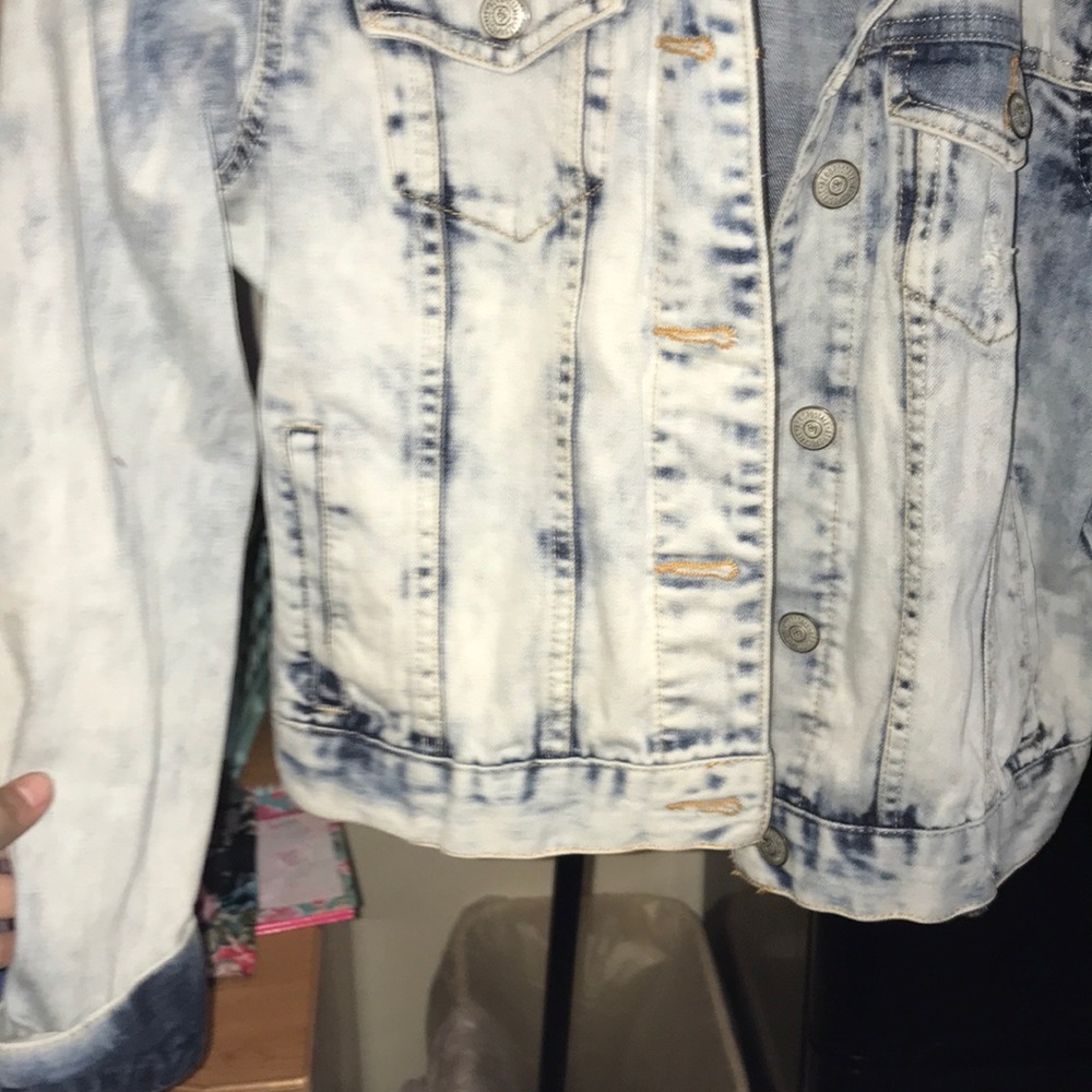 Jean jacket - Picture 3 of 4